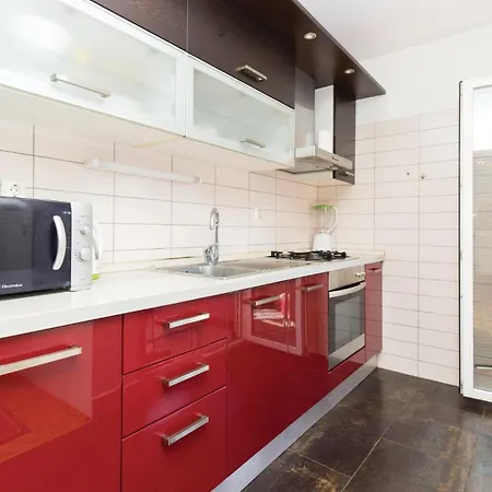 דירה Two-bedroom In